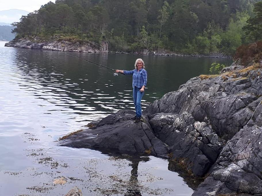 Leilighet I Enebolig Pa Valderoya Ved Alesund Ytterland Exterior foto